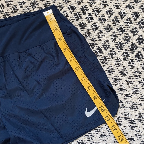 Nike Dri-Fit running shorts - Picture 5 of 6